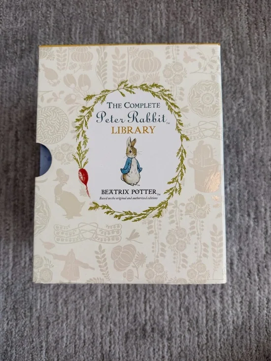 Beatrix Potter The Complete Peter Rabbit Library Boxed Set - Yellow - Picture 3 of 3